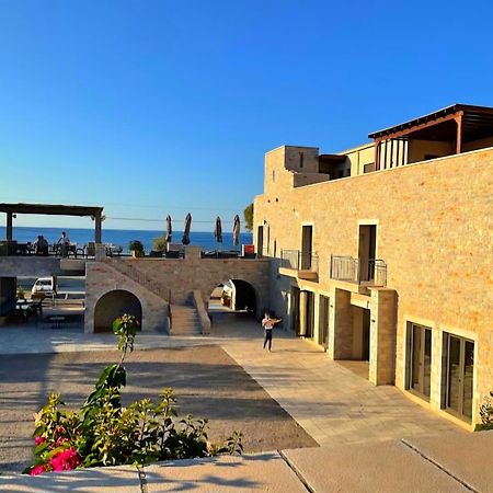 Margo Beach Hotel Gytheio Exteriör bild