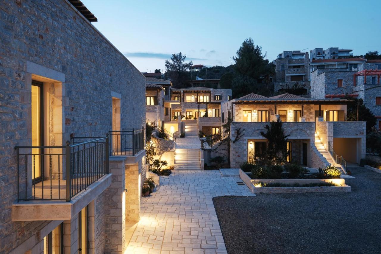 Margo Beach Hotel Gytheio Exteriör bild
