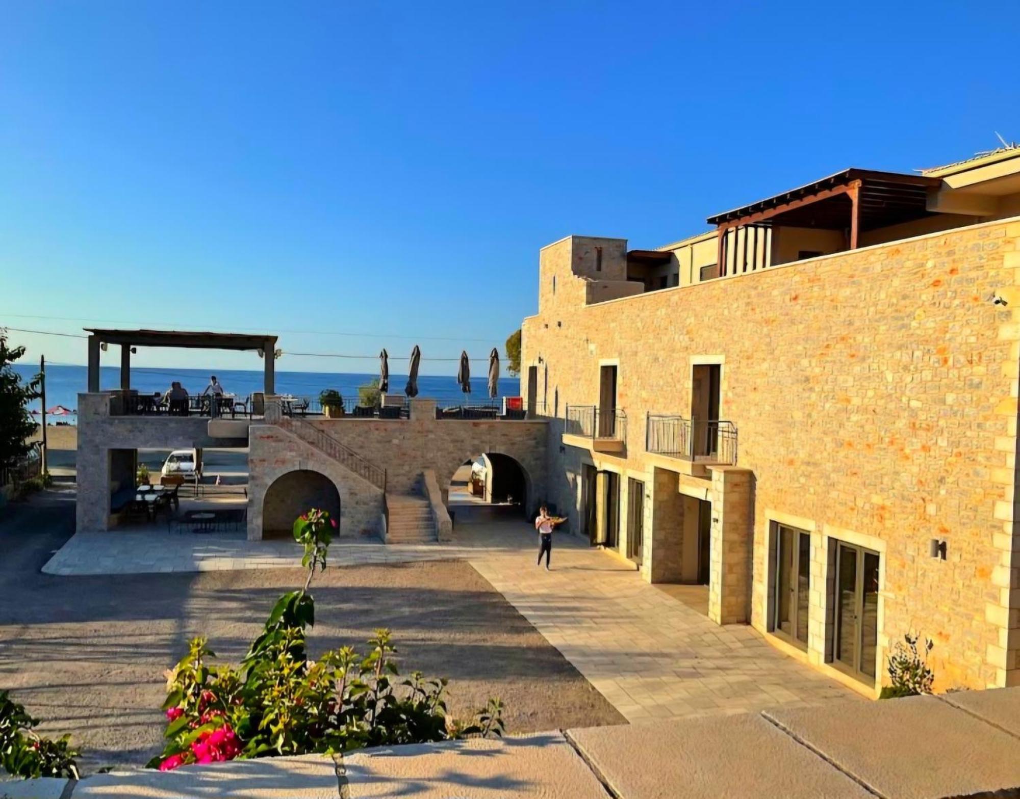 Margo Beach Hotel Gytheio Exteriör bild